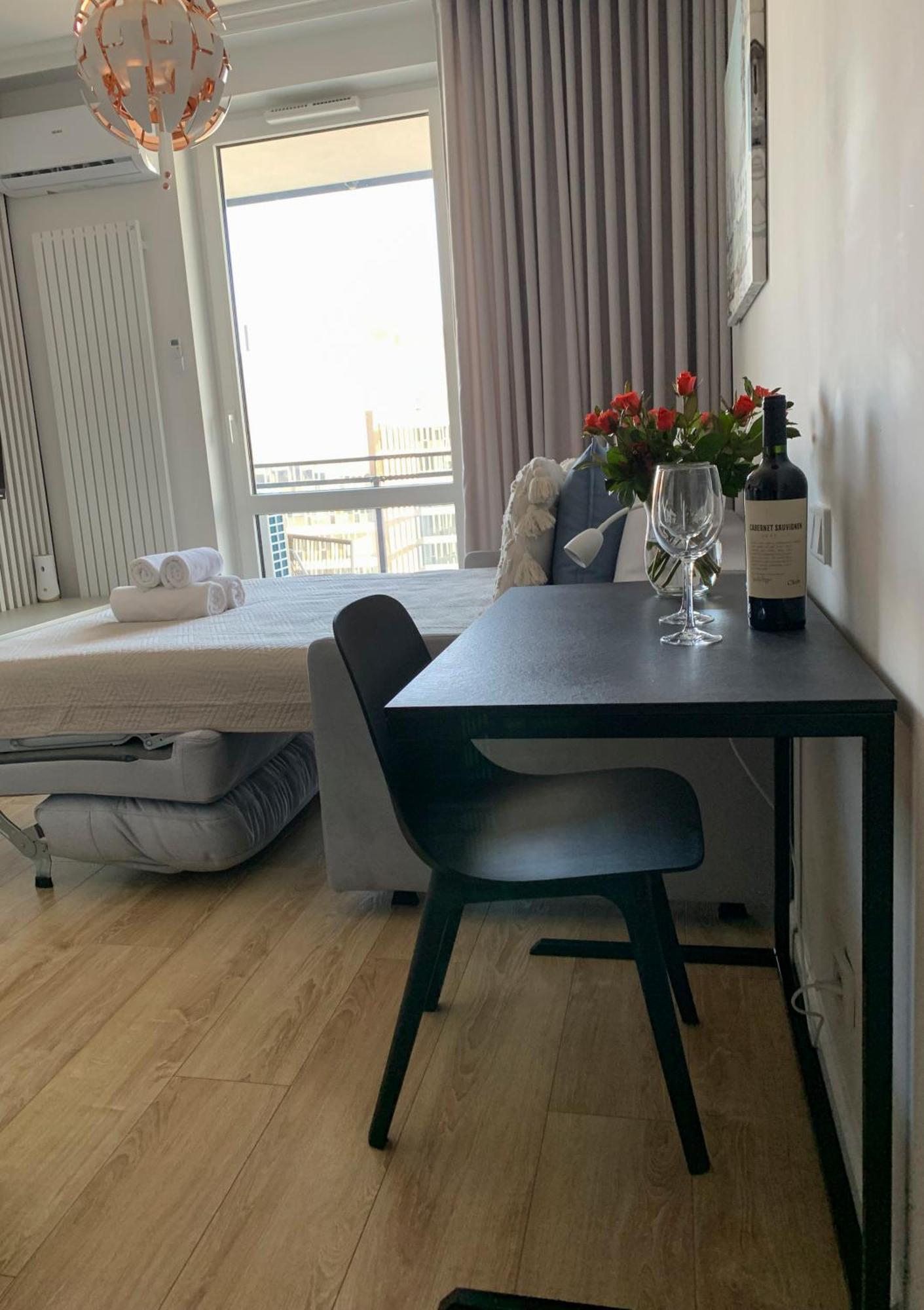 Warsaw Home Suites 外观 照片